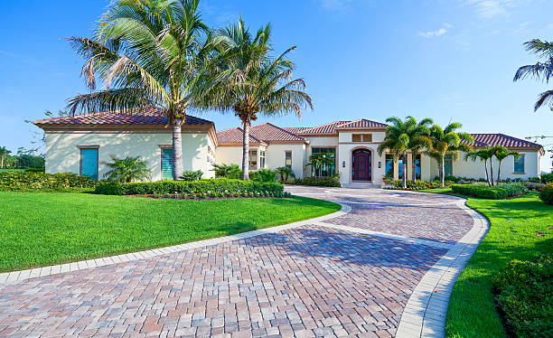 Best Professional Driveway Pavers  in Huber Heights, OH